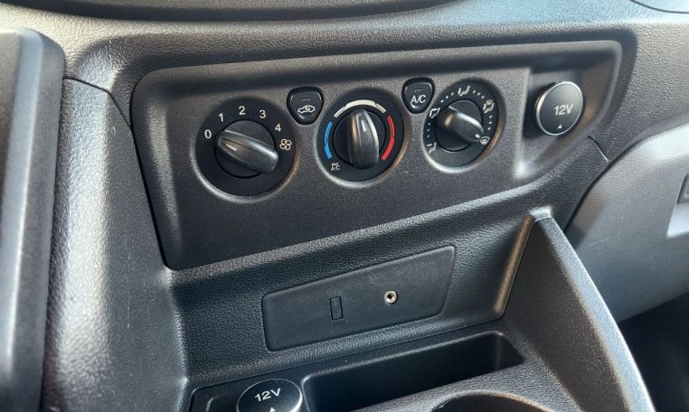Mobility van 2015 Ford Transit -Entry - Image 22