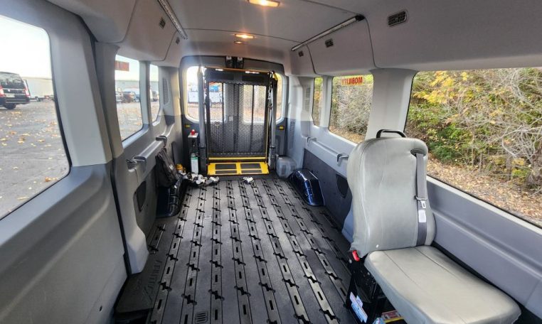 Mobility van 2015 Ford Transit -Entry - Image 26