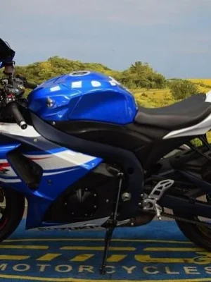 sport bike 2013 Suzuki GSXR 1000 brand new