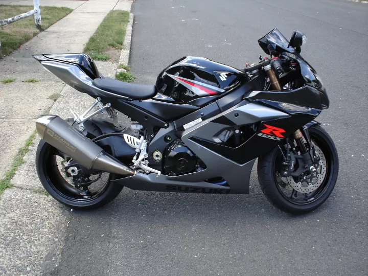 Suzuki 2005  GSX-R1000 Description